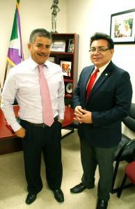 Alcalde de Yabucoa junto a Director Ejecutivo de AEE