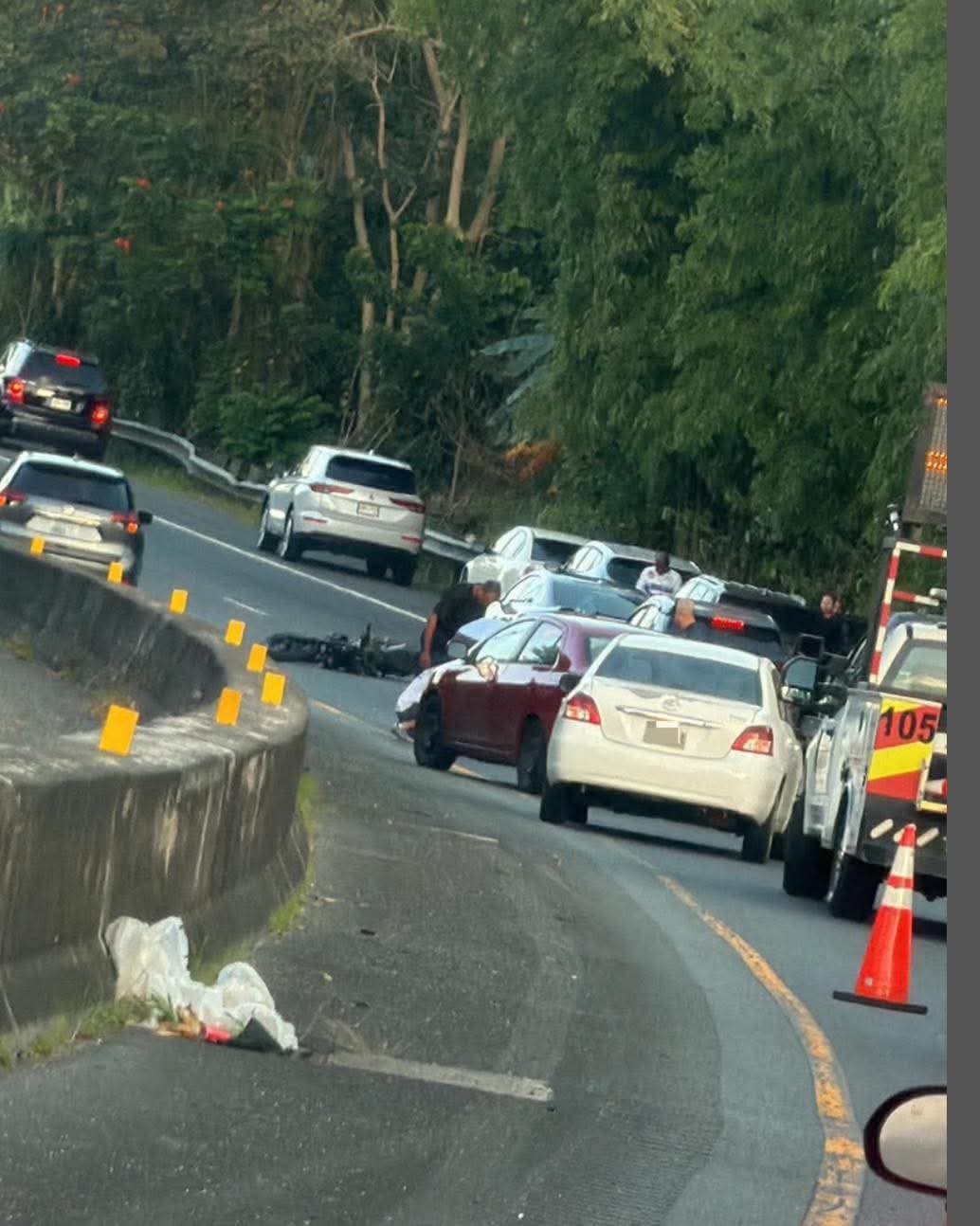 Identifican a motociclista gravemente herido en accidente en la PR-30
