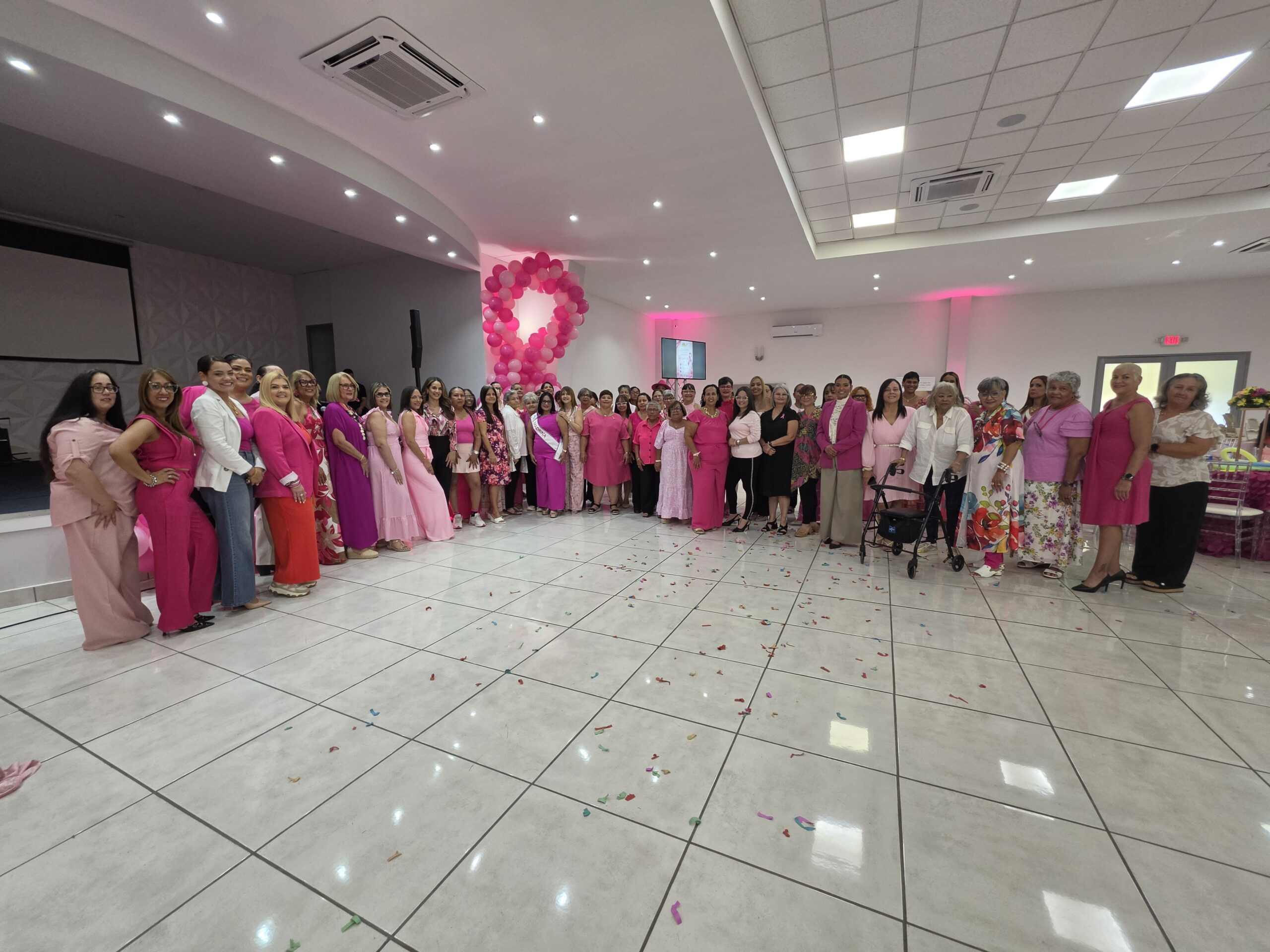 Las Piedras celebra 11 años de “Siempre Hermosa” en apoyo a pacientes y sobrevivientes de cáncer