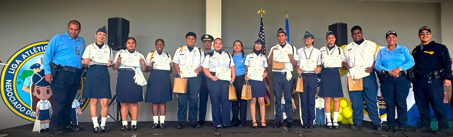 Jóvenes se destacan en Certamen de Oratoria de la Liga Atlética Policíaca en Yabucoa